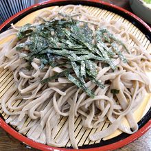 野性味溢れるぶっといお蕎麦！