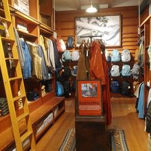 ショップ内です