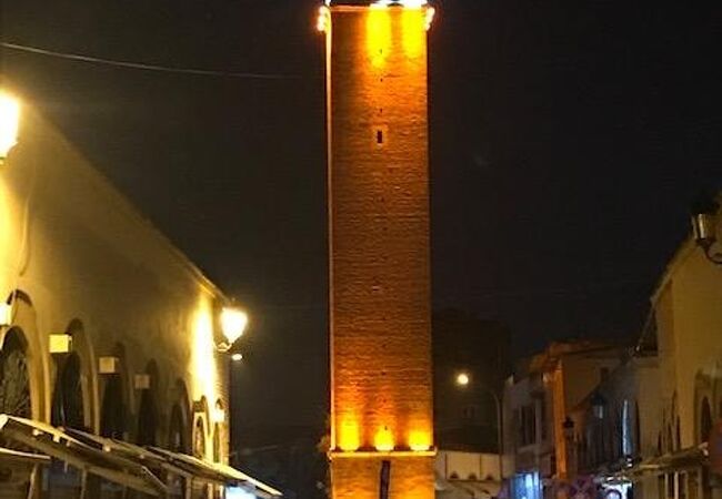 ライトアップした姿が幻想的