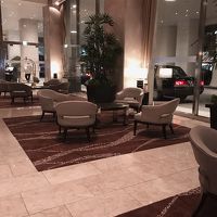 タクシー乗り場は駅のすぐ横です