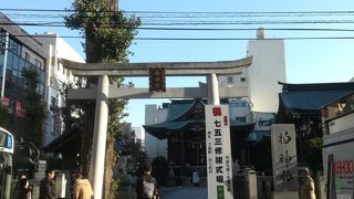 立派な神社です