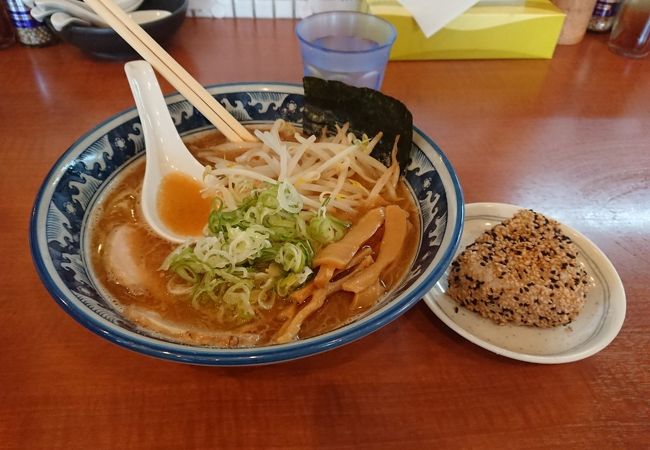 人気のラーメン店