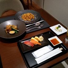 料理が揃いました