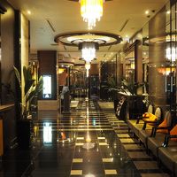 キラキラ感満載のエントランスロビー