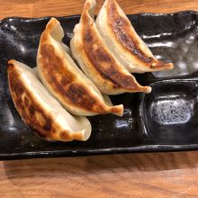 セットの餃子