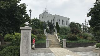 こじんまりとした庭園