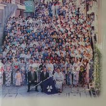 現代版のポスター