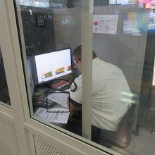 X線検査機のモニター。