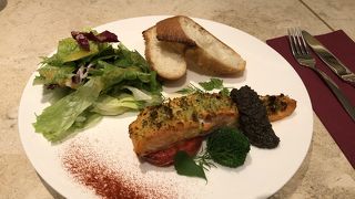 表参道駅:リッチな気分でランチ