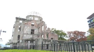 原爆の凄惨さを伝える建物