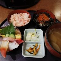 三段ちらし　１７６０円　かにちらし、美味しい！