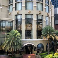 ホテルの外観33階建て