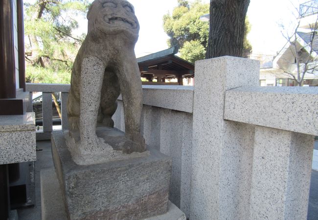 鎧神社境内