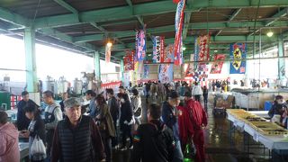 妻鹿漁港で年一度のさば祭り