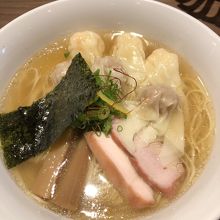 白旨 特製ワンタン麺