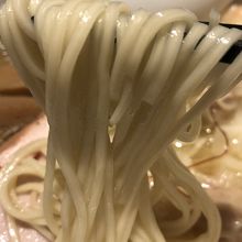 香り高い自家製麺