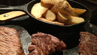 肉とワインを楽しめるお店
