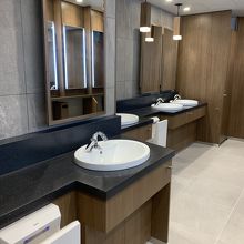 トイレ広くて綺麗