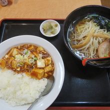 醤油ラーメンと麻婆豆腐セット