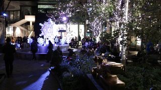 丸の内イルミネーションの中でも休憩しやすい穴場でした