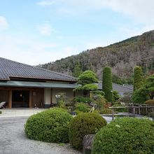 割烹旅館　桃山