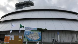 夢みなとタワーを含む海沿いの一帯