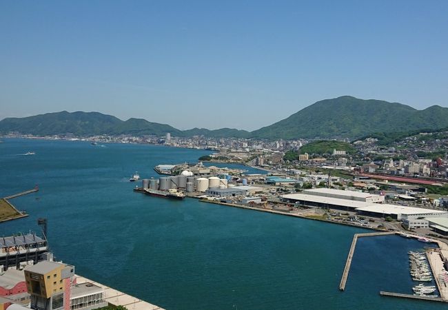 ホテル28階の景色の良い空間で鉄板焼きをゆっくりと☆