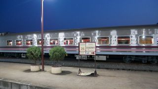 バンコク行き新型特急