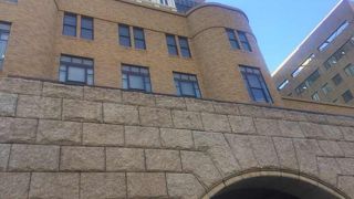 新旧入り乱れた建物