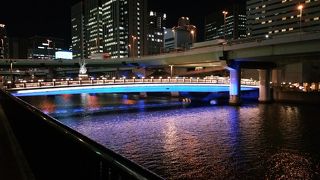 ライトアップが近未来