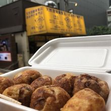 熱々でトロトロのたこ焼きはクセになる