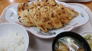 揚げ餃子の様な焼き餃子