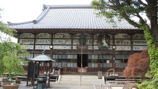 四季それぞれに楽しめる美しい庭園