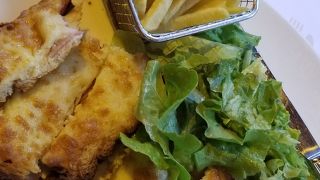 赤いテントのオペラ