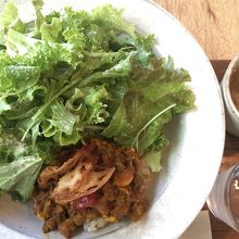 秋のメニューからレンコンドライカレー