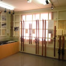 当時のスキー板が展示
