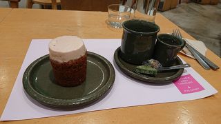 キャロットケーキ By ラスカル ローズベーカリー 丸の内のクチコミ フォートラベル