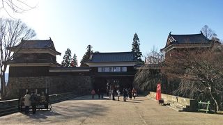 移設先から復元された櫓。