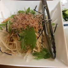 大根サラダ：486円