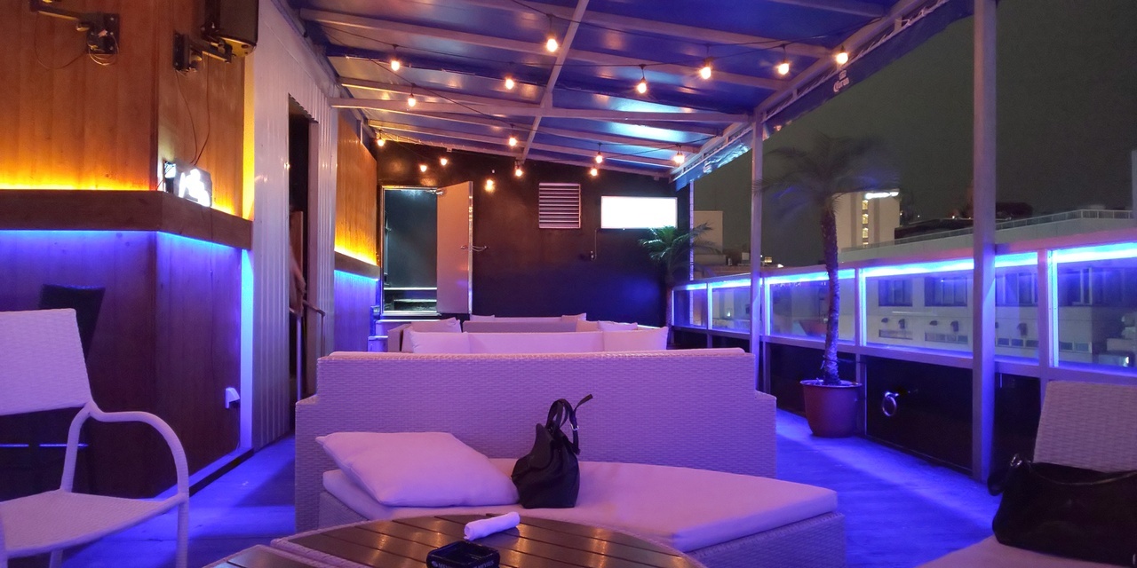 ルーフトップ&ミュージックバー ソラオト レベルスリー