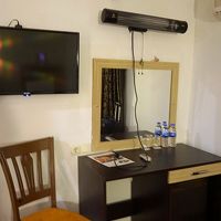 エアコン以外にヒーターあり。