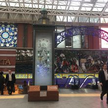 横浜ポルタ入口