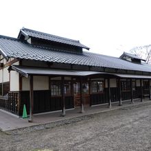 資料館もあります。休憩施設としても。