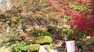 重要文化財の仏像が見られます