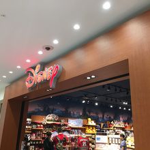 サンシャインシティにあります By てくてく ディズニーストア 池袋サンシャインシティアルパ店 のクチコミ フォートラベル