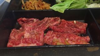 新宿三丁目の焼肉店