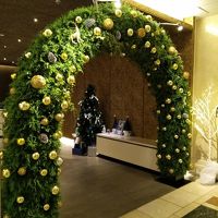 レストランの入り口もクリスマスデコレーション