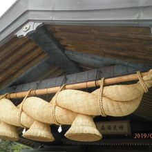 神楽殿　大しめ縄