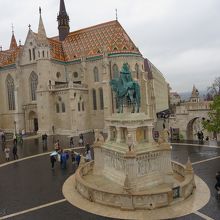 漁夫の砦から見下ろせます