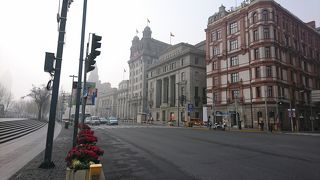 旧チャ－タ－ド銀行上海支店 (外灘18号)